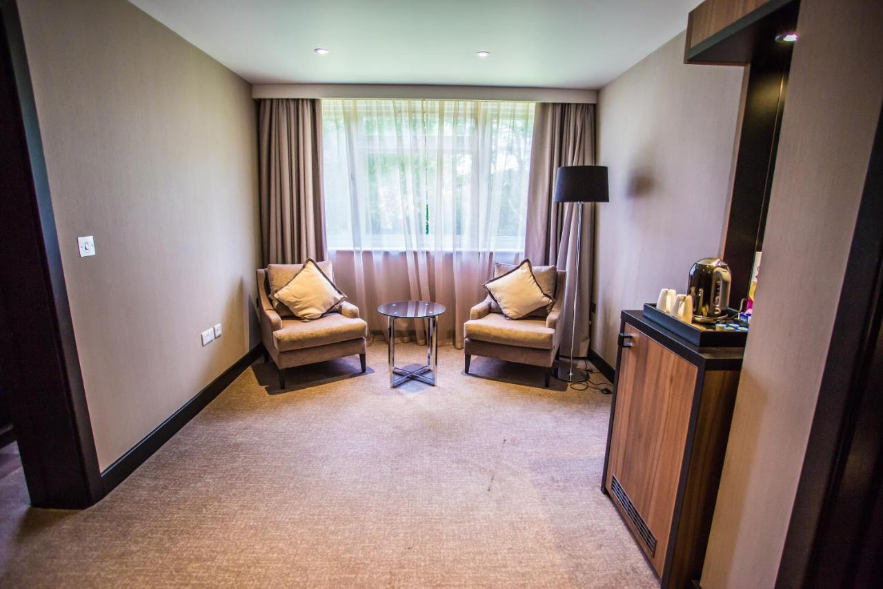 Готель Crowne Plaza Gerrards Cross By Ihg Біконсфілд Екстер'єр фото